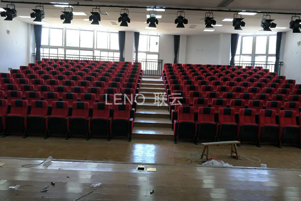 禮堂椅劇場椅報告廳椅日常清潔實用技巧